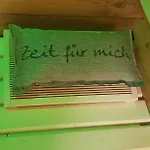 Knusperhaeuschen Maria Nikoletta * Witra