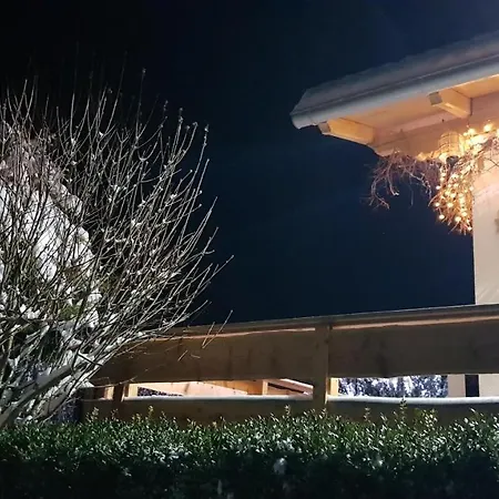 Knusperhaeuschen Maria Nikoletta Semesterbostad *