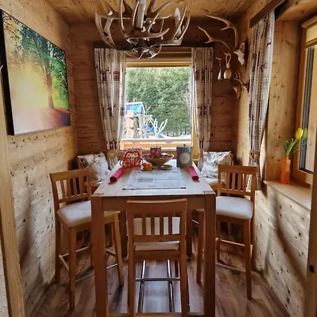 Knusperhaeuschen Maria Nikoletta * Witra