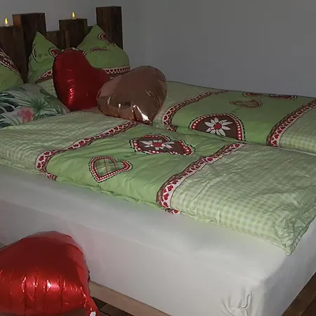 Knusperhaeuschen Maria Nikoletta * Witra