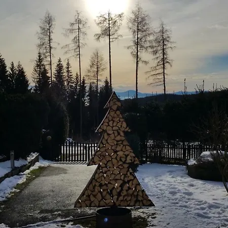 Knusperhaeuschen Maria Nikoletta *