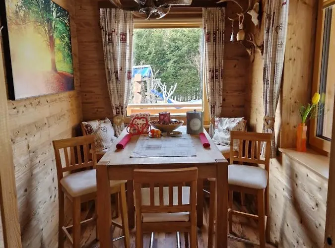 Knusperhaeuschen Maria Nikoletta * Witra