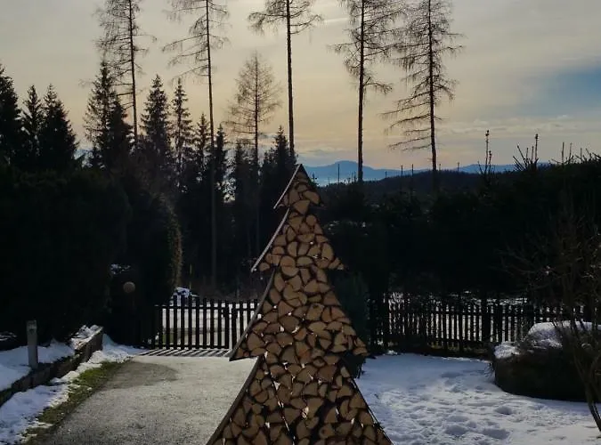 Knusperhaeuschen Maria Nikoletta *