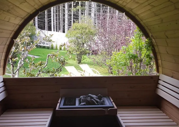 Knusperhaeuschen Maria Nikoletta *